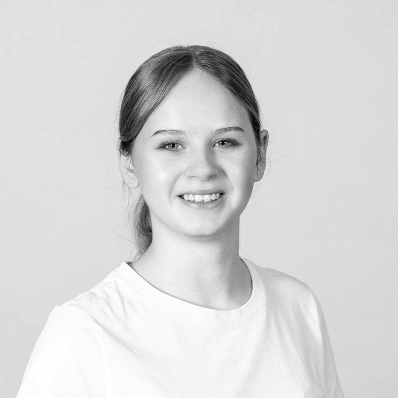 Bild Leonie Uehli, Dentalassistentin, vergrössern